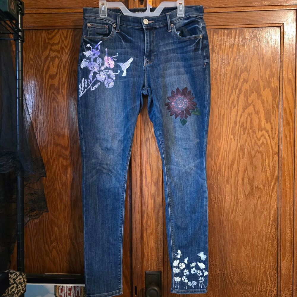 HANDCRAFTED Upcycled Denim Jeans HANDPAINTED Floral Boho Casual Bottoms Size 10